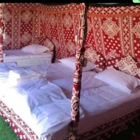 Crescent Desert Private Camp Shāhiq Zewnętrze zdjęcie