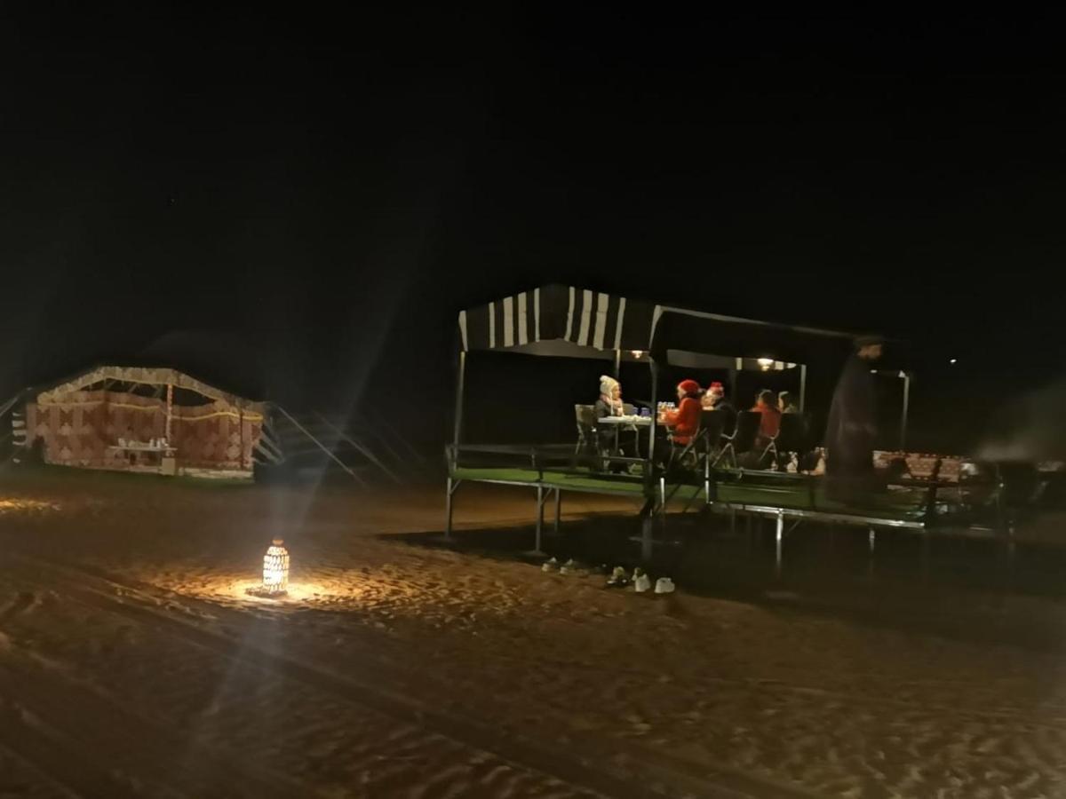 Crescent Desert Private Camp Shāhiq Zewnętrze zdjęcie
